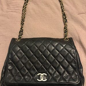 Authentic Vintage Chanel Black Quilted Leather Shoulder Bag